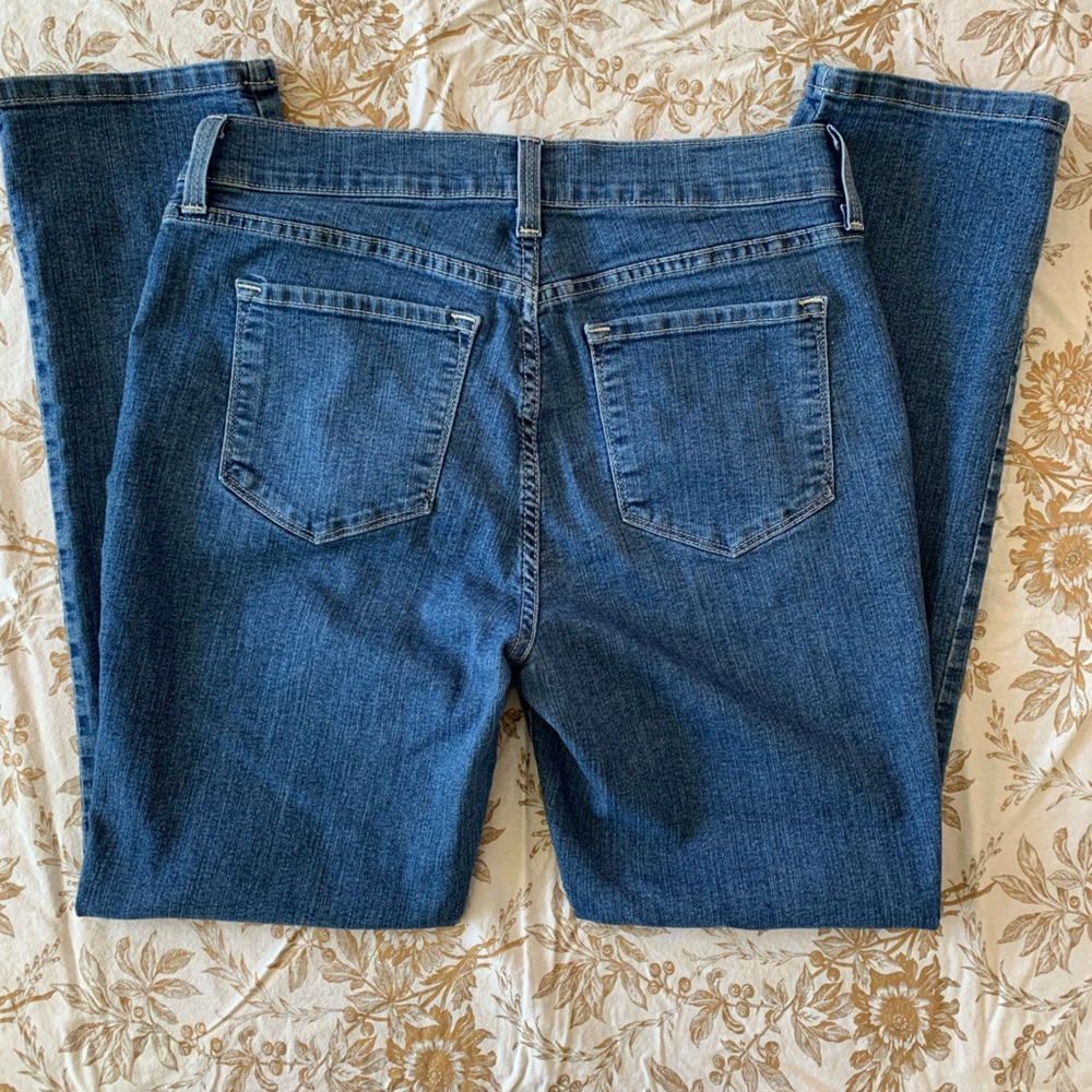 EUC NYJD Lift & Tuck Blue Straight Stretch Jeans Size 8